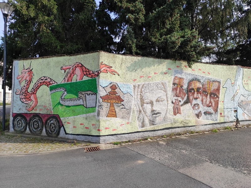 mural in Radeburg by artist unknown.