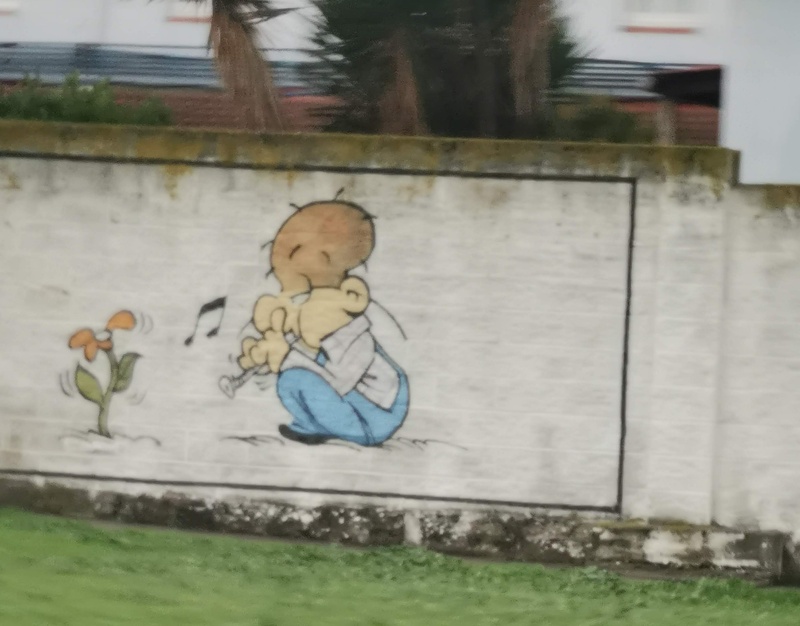 mural in A Coruña by artist unknown.