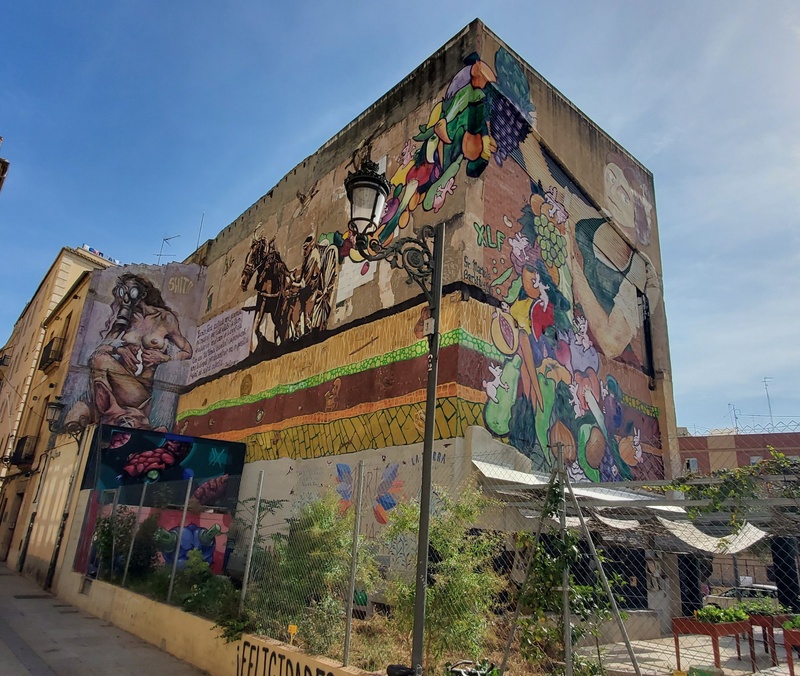 mural in by artist unknown.