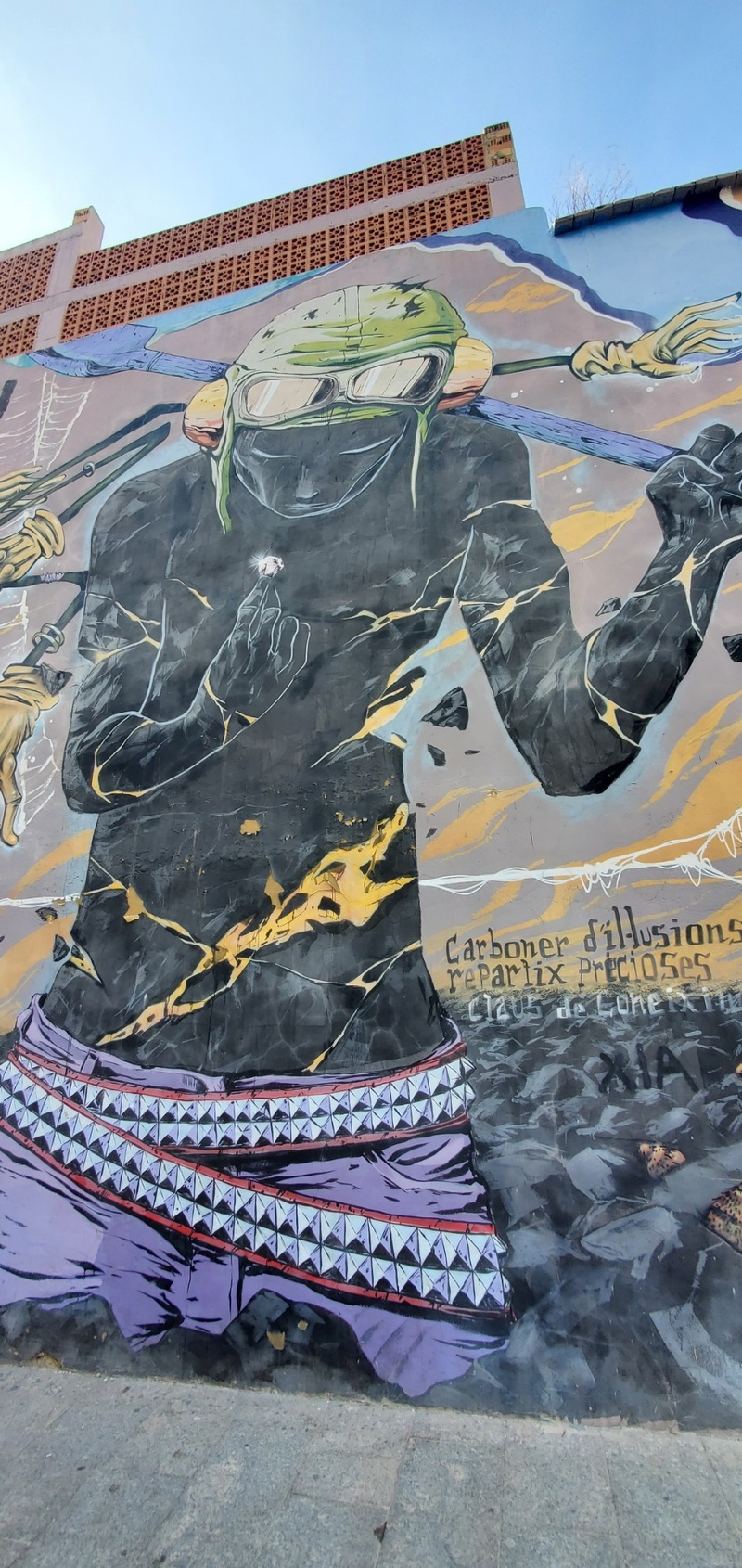 mural in València by artist unknown.