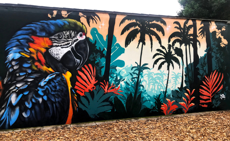 mural in Quimper by artist Hoz.