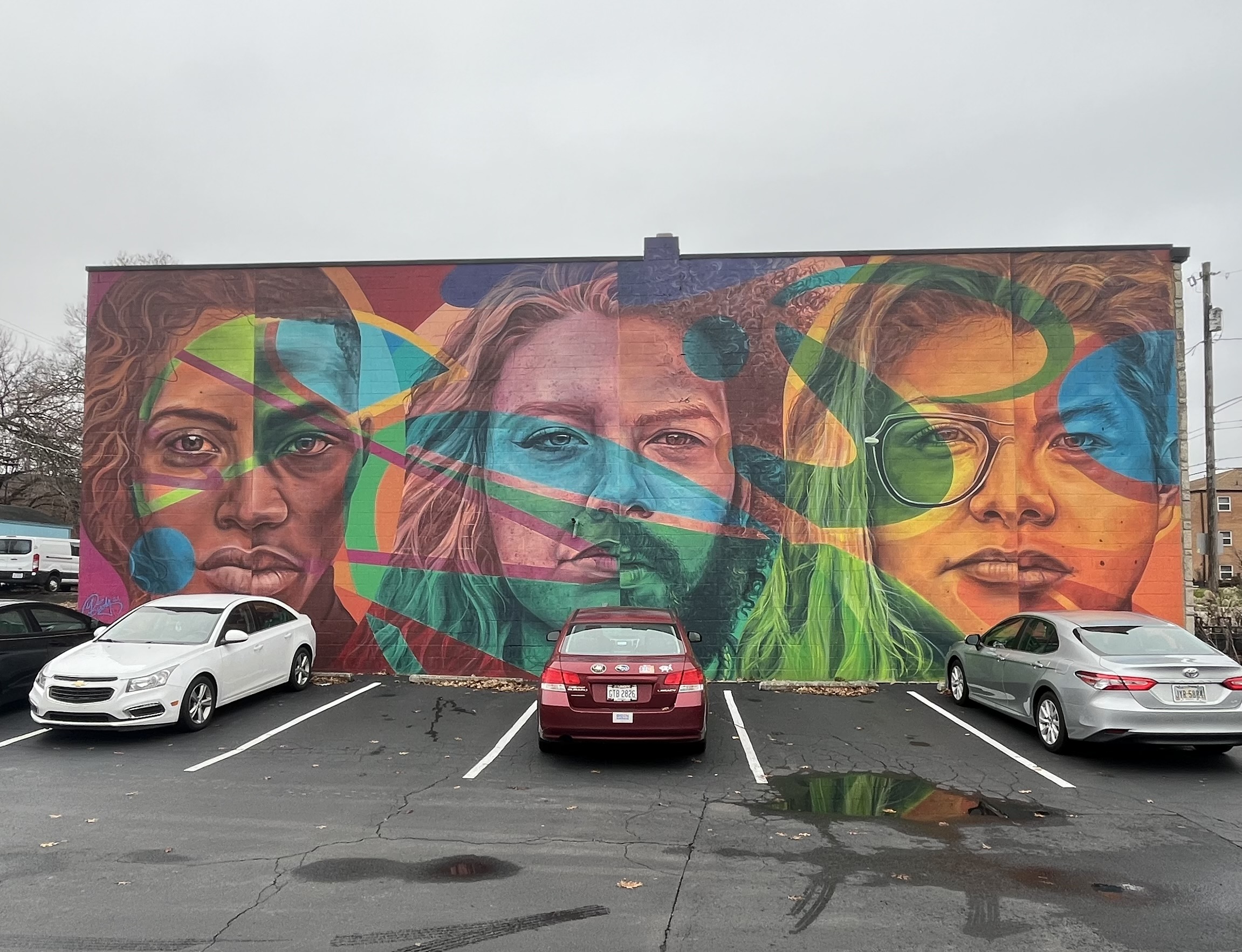 mural in Columbus by artist Birdy.