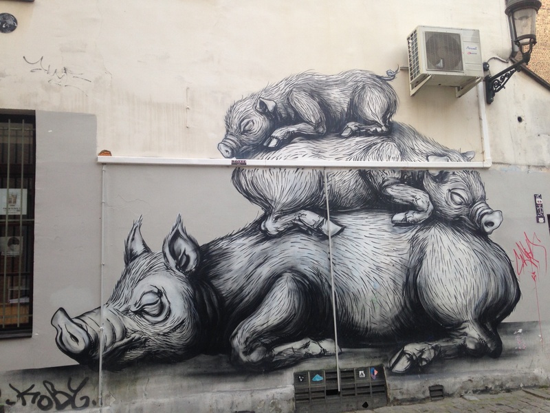 mural in Bruxelles by artist ROA.