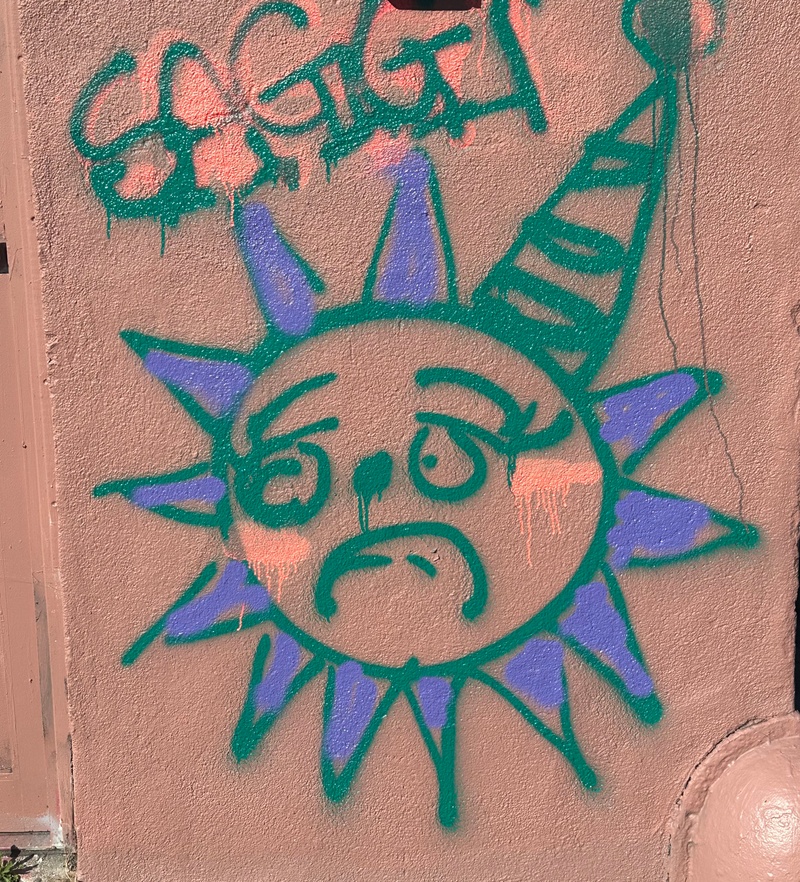 mural in Oakland by artist unknown.