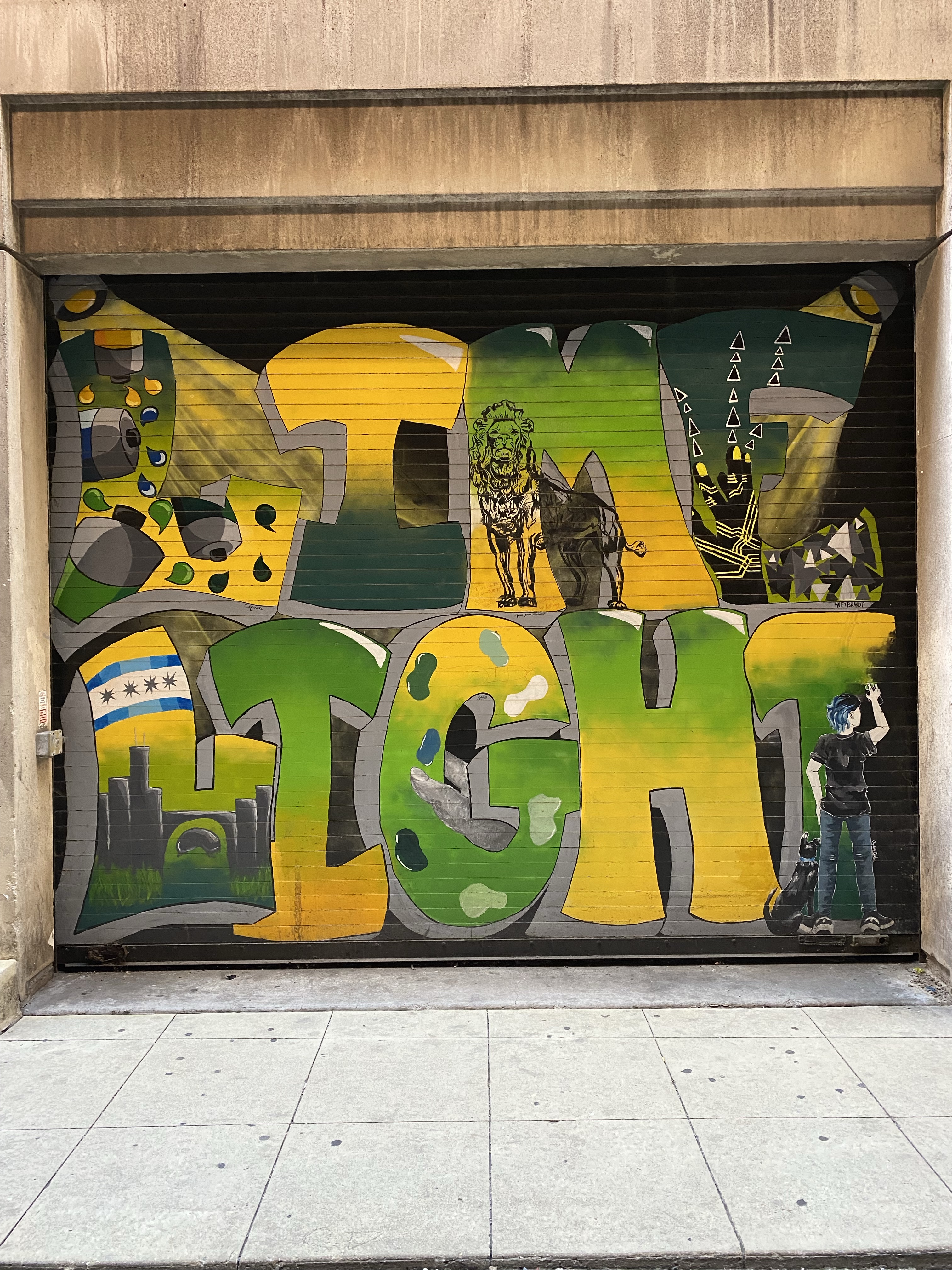 mural in Chicago by artist unknown.