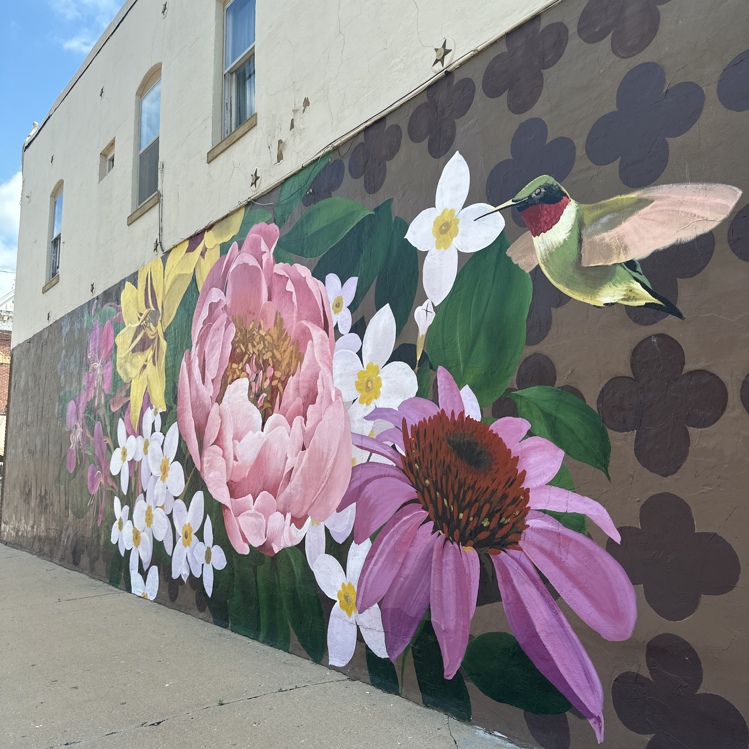 mural in Stockton by artist Ouizi.