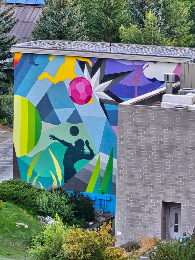 mural in Avon by artist unknown.