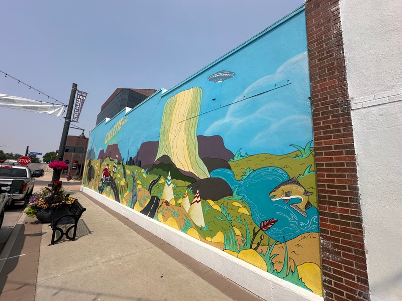 mural in Gillette by artist unknown.