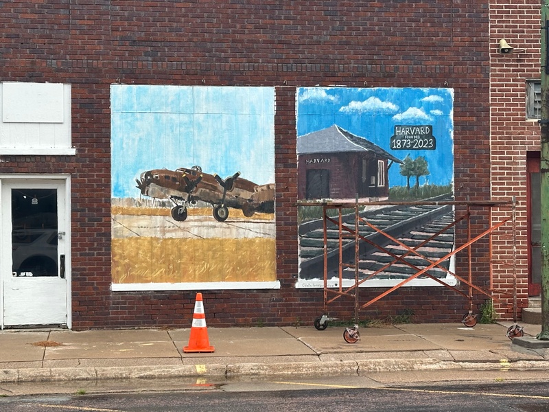 mural in Harvard by artist unknown.