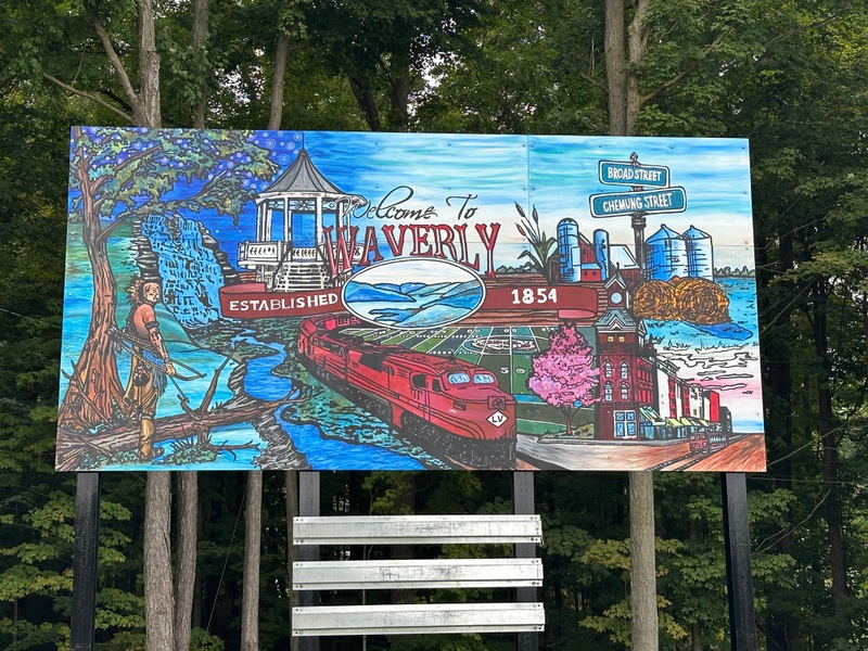 mural in Waverly by artist unknown.