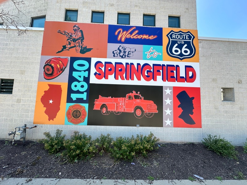 mural in Springfield by artist unknown.