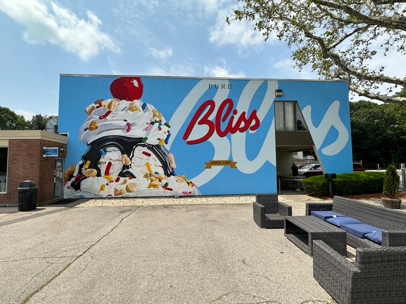 mural in Attleboro by artist unknown.