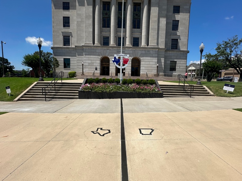 mural in Texarkana by artist unknown.