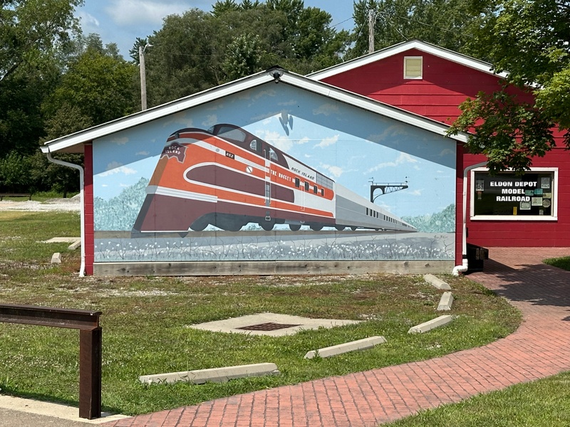 mural in Eldon by artist unknown.