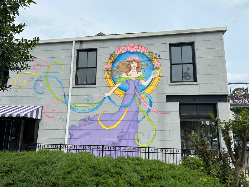 mural in Fayetteville by artist unknown.