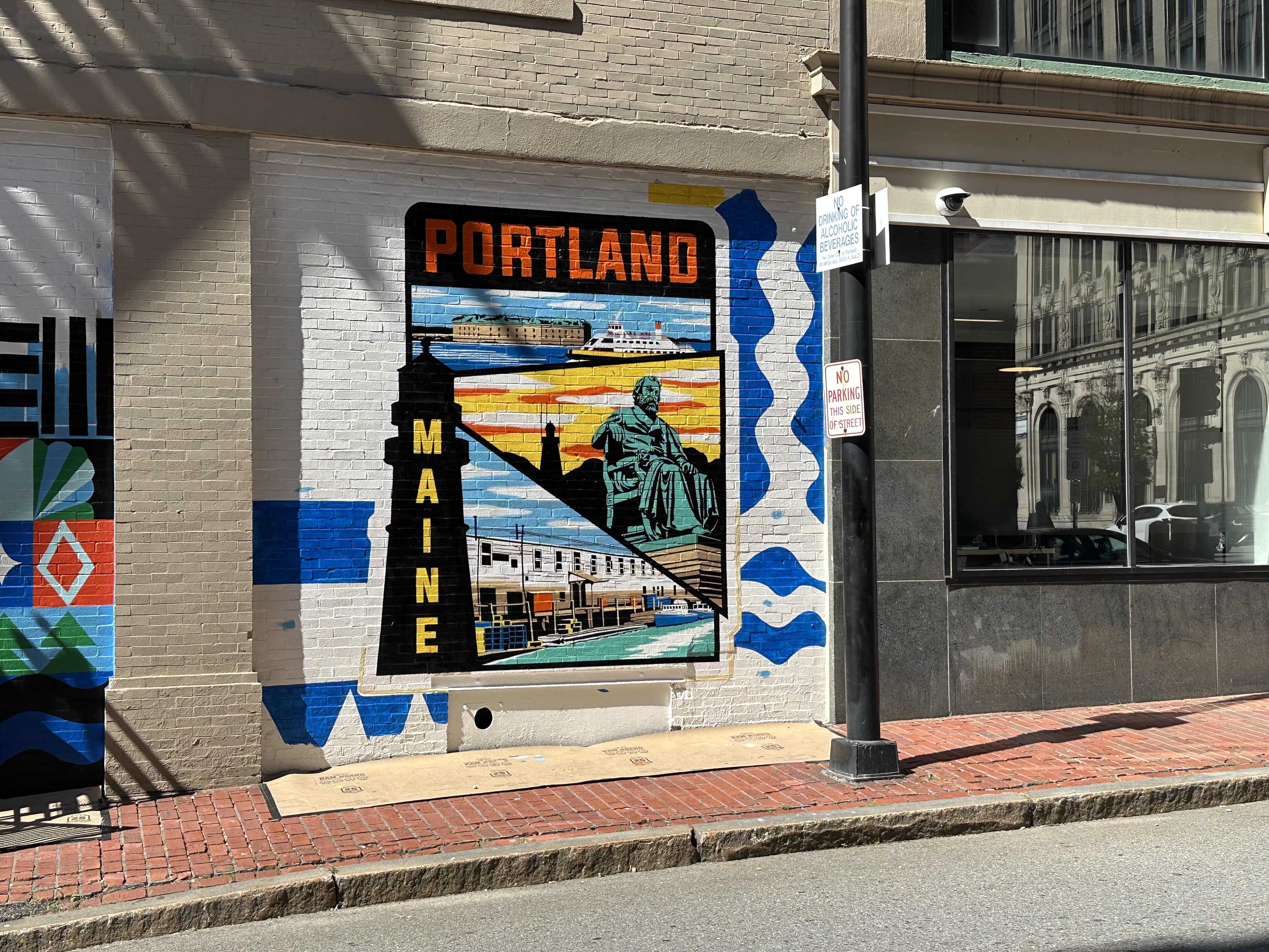 mural in Portland by artist Greetings Tour.