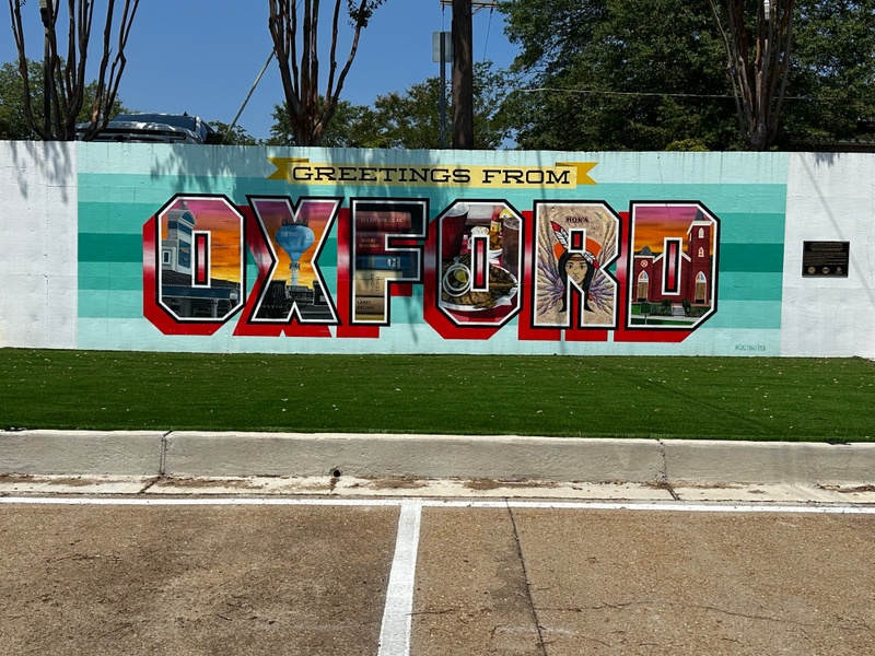 mural in Oxford by artist Greetings Tour.