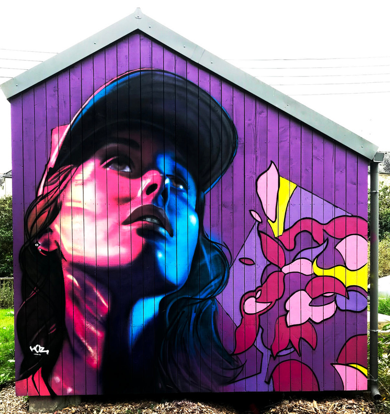 mural in by artist Hoz.