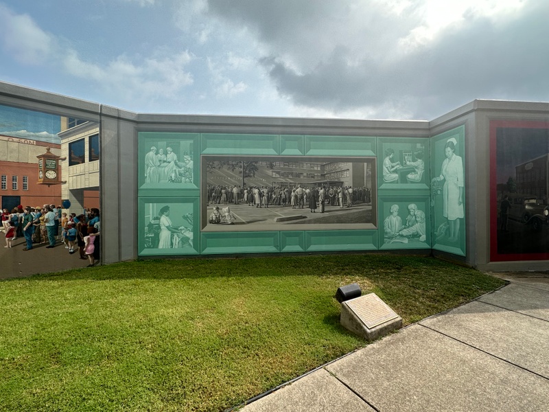 mural in Paducah by artist Robert Dafford.