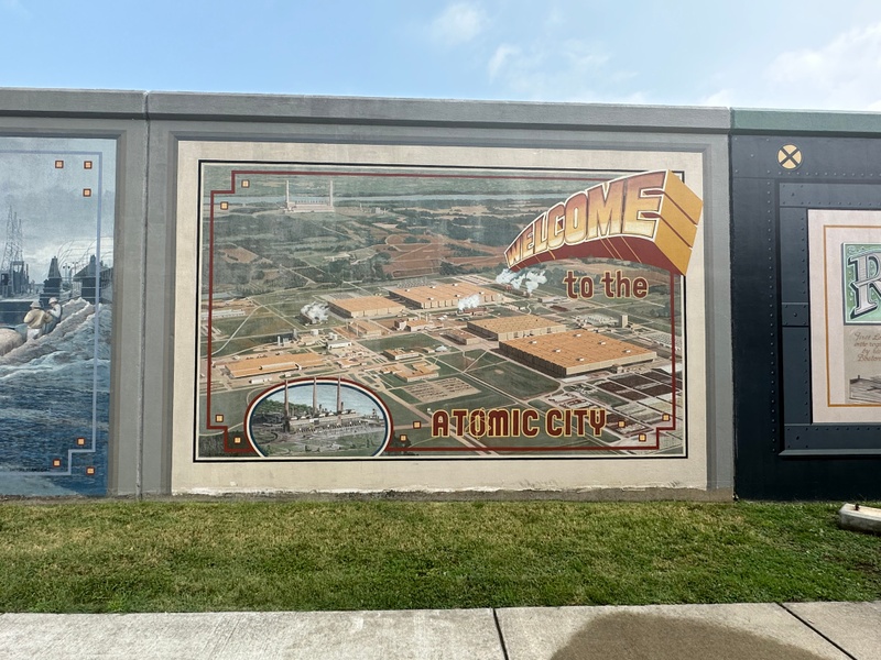 mural in Paducah by artist Robert Dafford.
