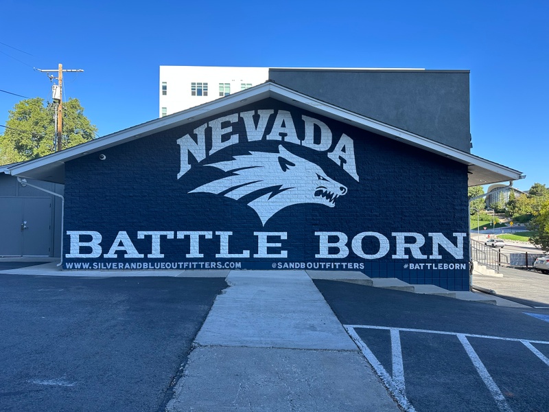 mural in Reno by artist unknown.