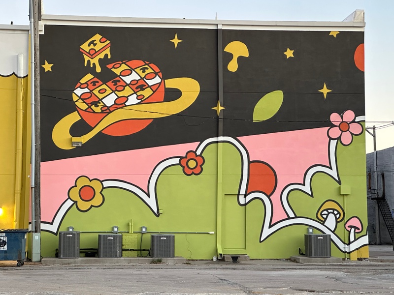 mural in Marshalltown by artist unknown.