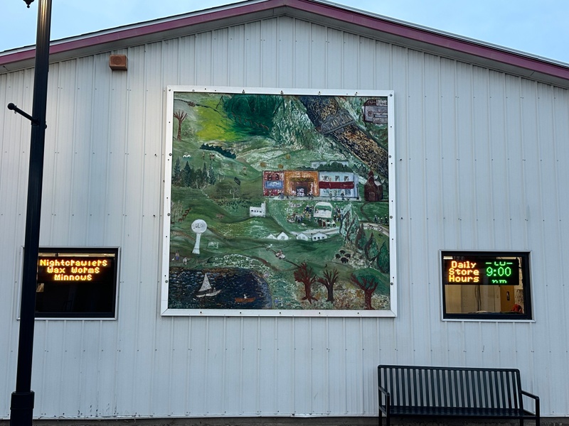 mural in Solon by artist unknown.