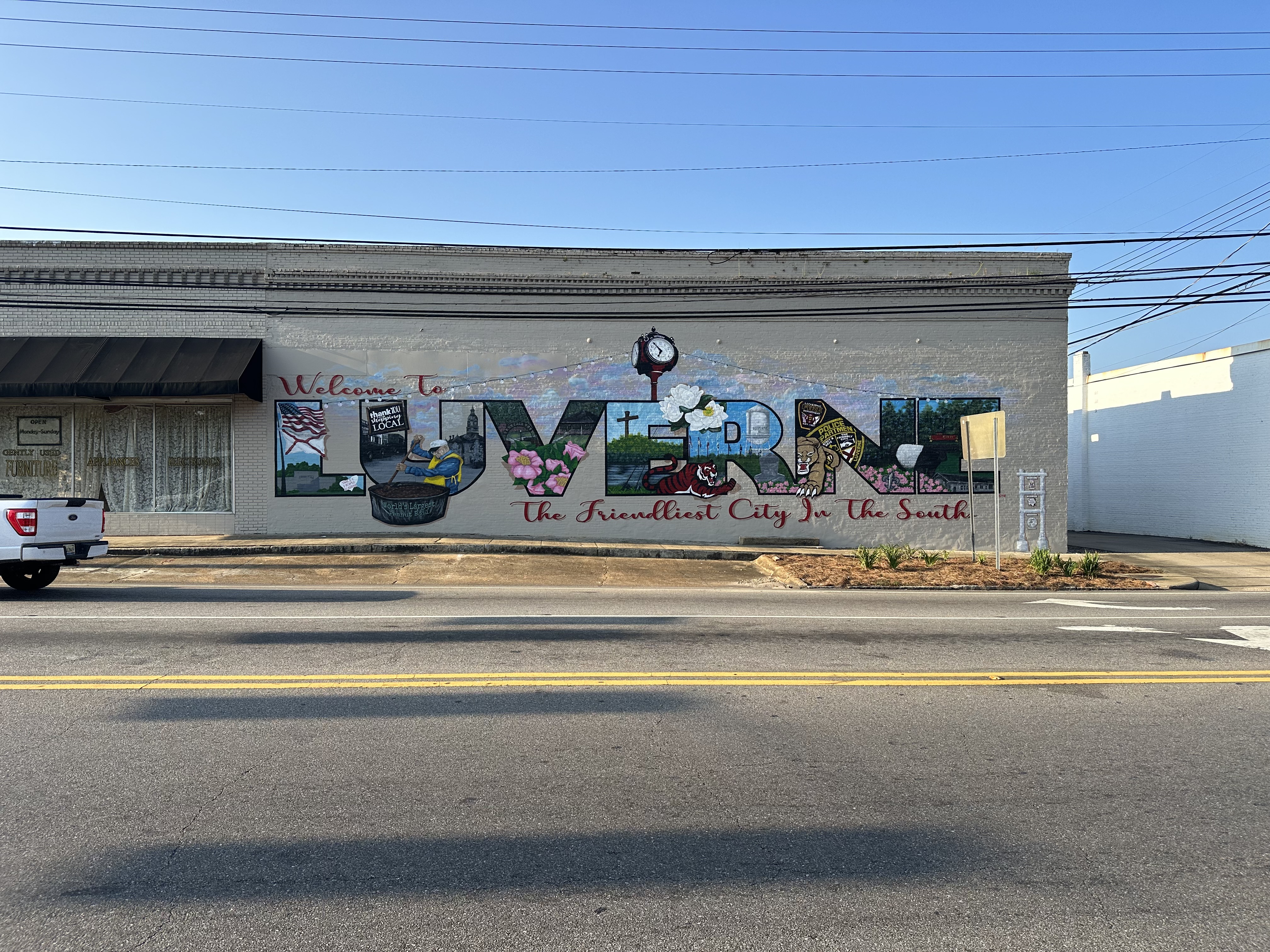 mural in Luverne by artist unknown.