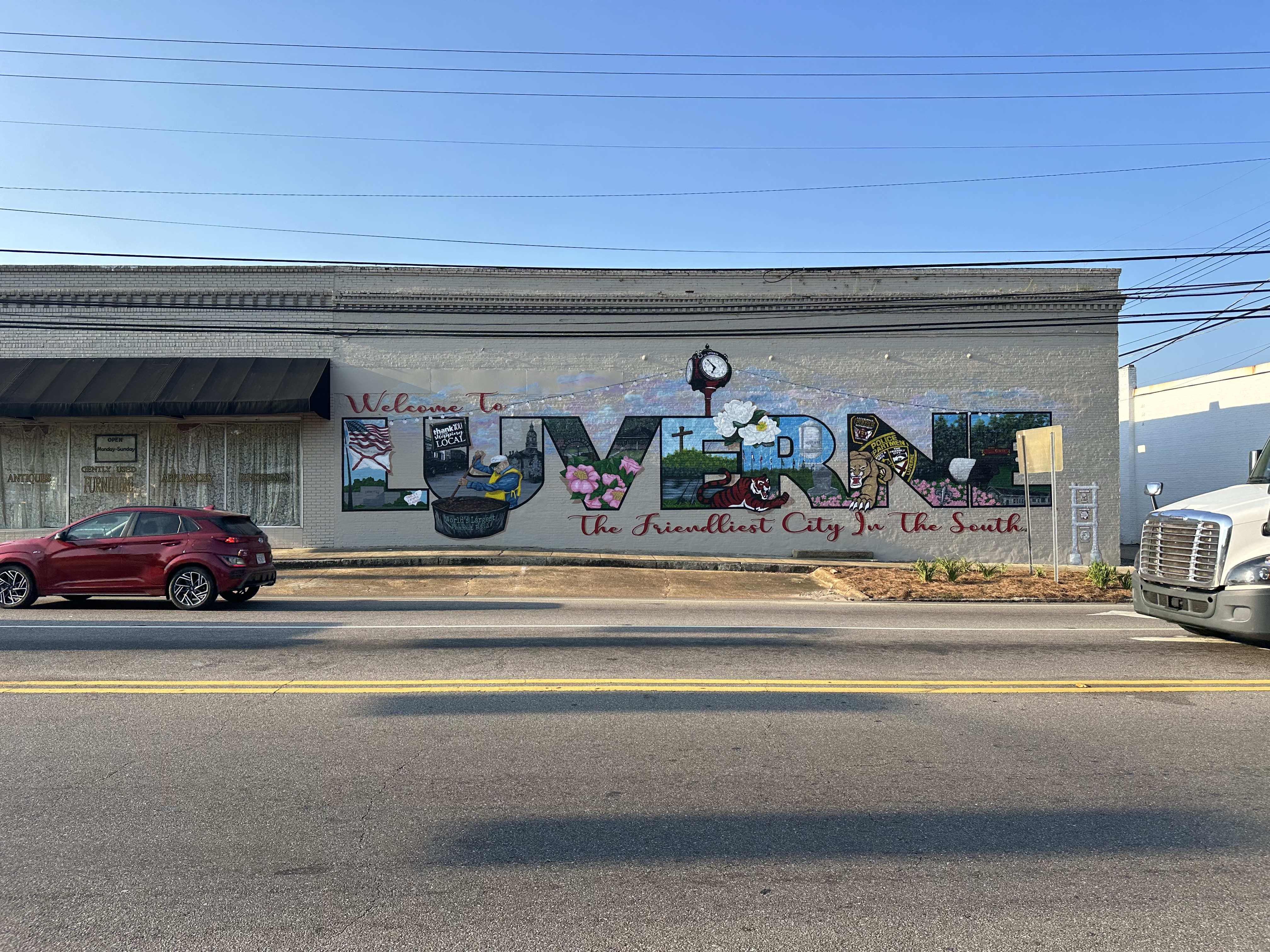 mural in Luverne by artist unknown.