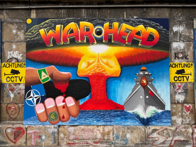 mural in Wien by artist unknown.