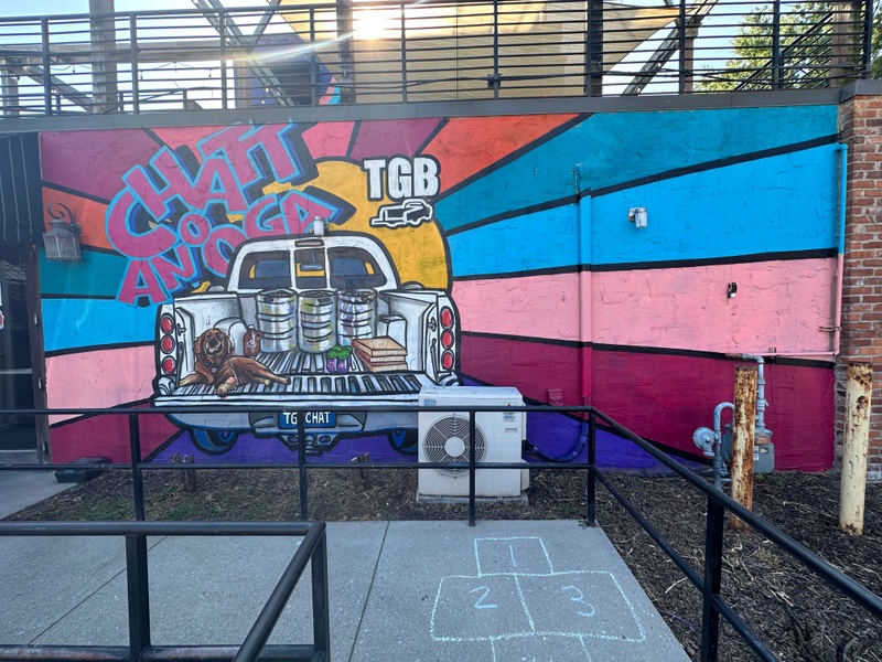 mural in Chattanooga by artist unknown.