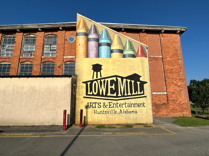 mural in Huntsville by artist unknown.