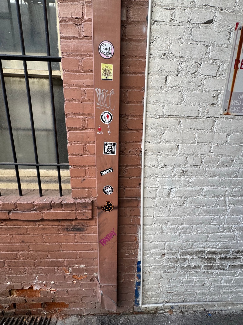 mural in Redlands by artist unknown.