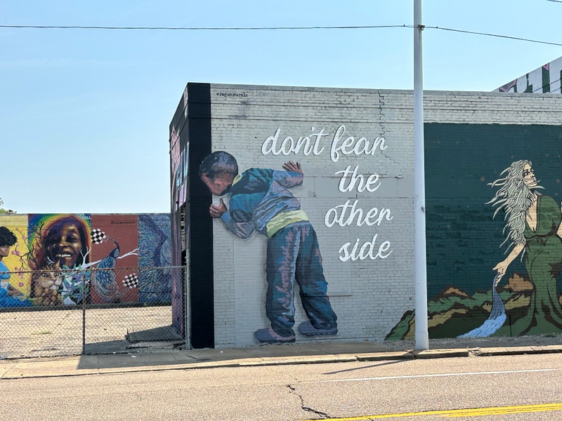 mural in Memphis by artist Rogue Murals.