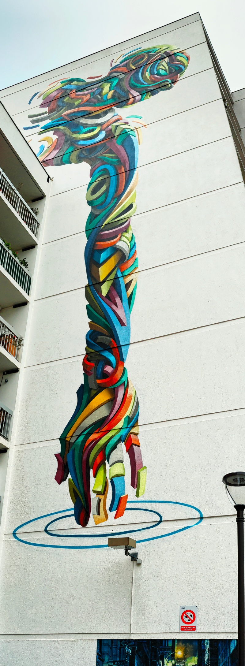 mural in Paris by artist Shaka.