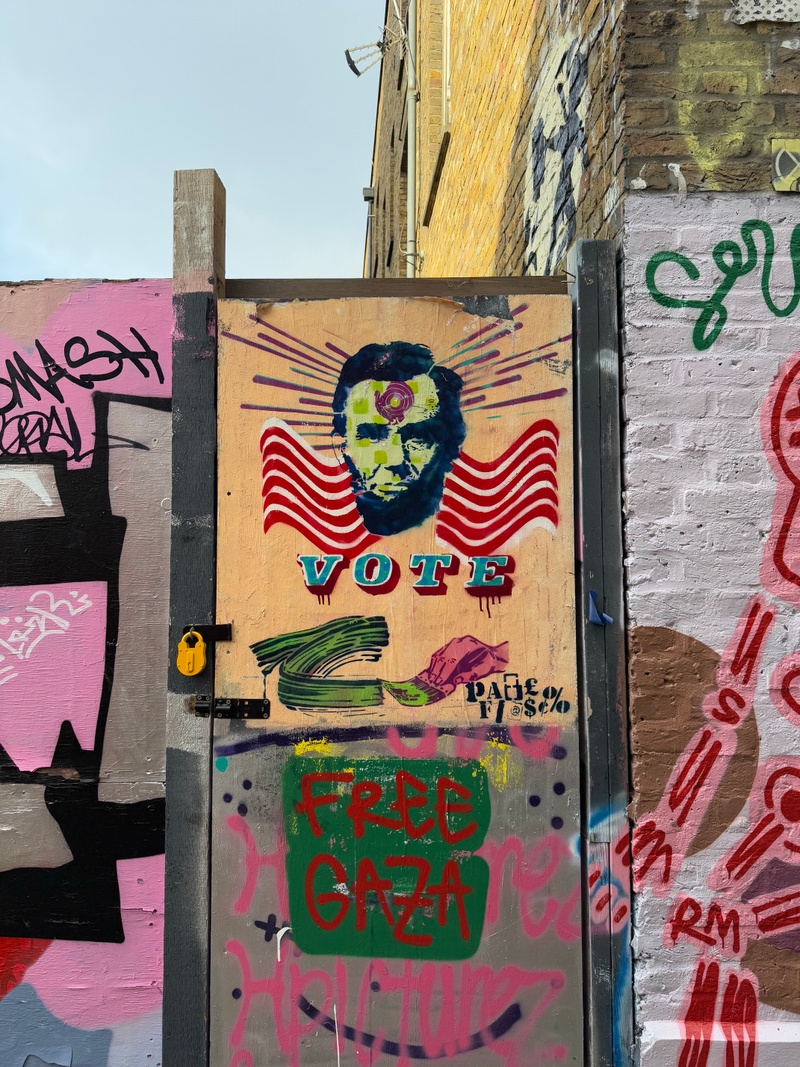 mural in by artist unknown.