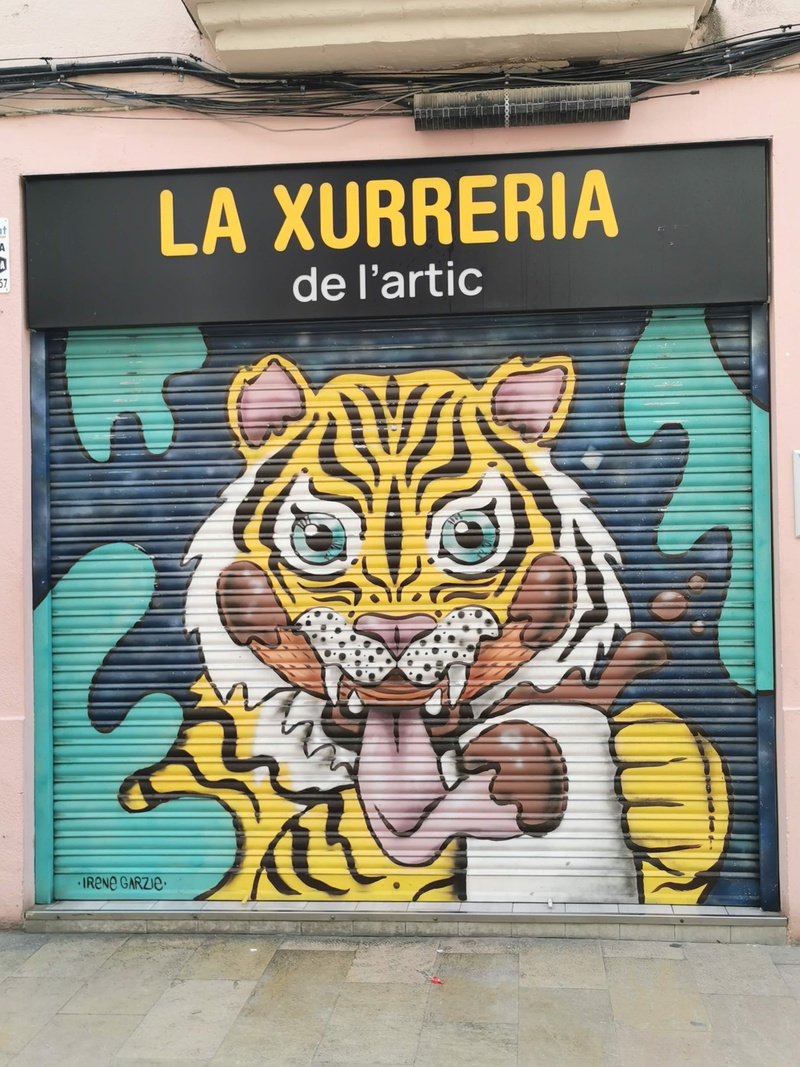 mural in Vilanova i la GeltrΓΊ by artist unknown.