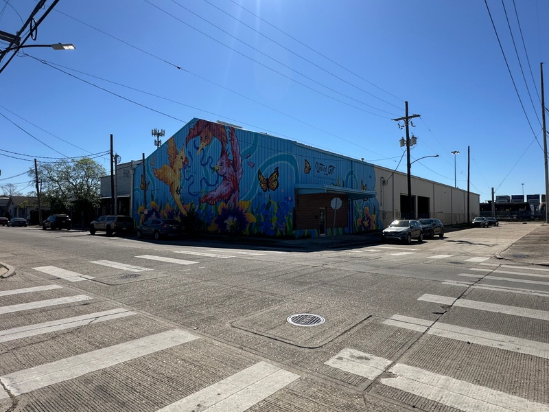 mural in New Orleans by artist unknown.