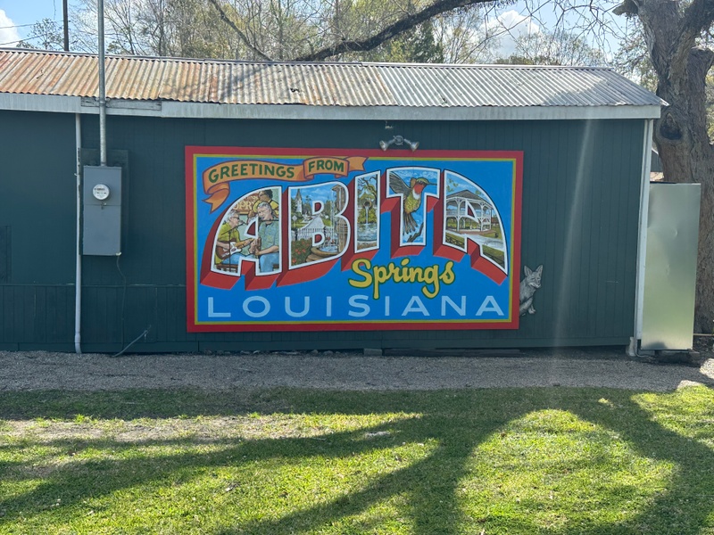 mural in Abita Springs by artist unknown.