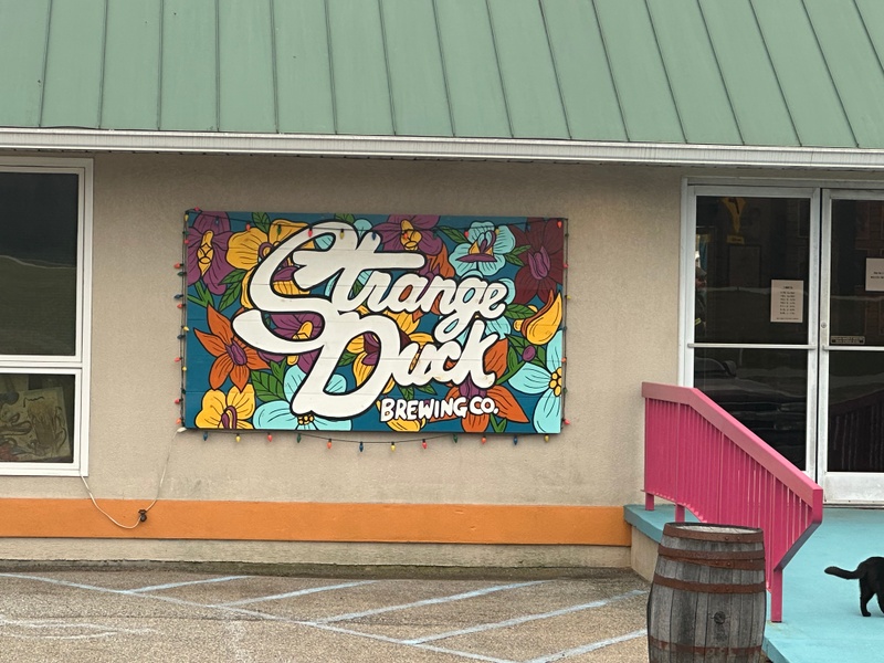 mural in Commerce by artist unknown.