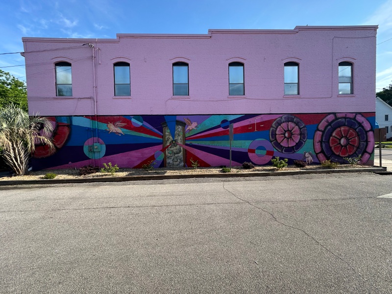 mural in West Columbia by artist unknown.