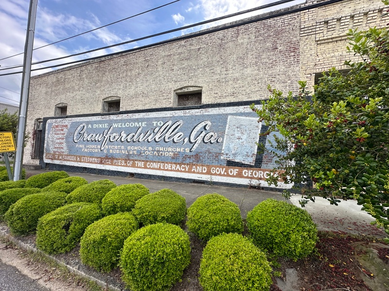 mural in Crawfordville by artist unknown.