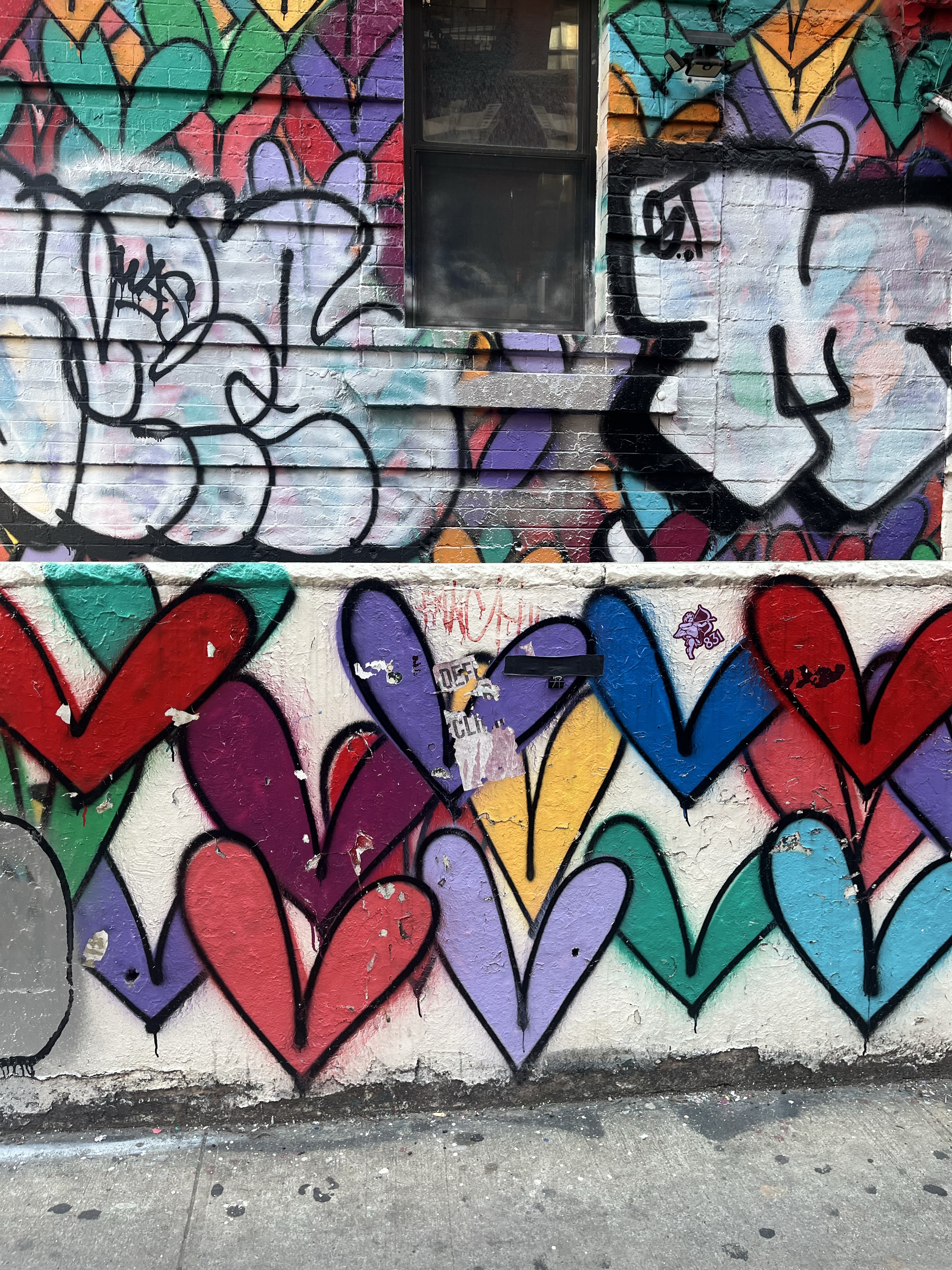 mural in New York by artist unknown.