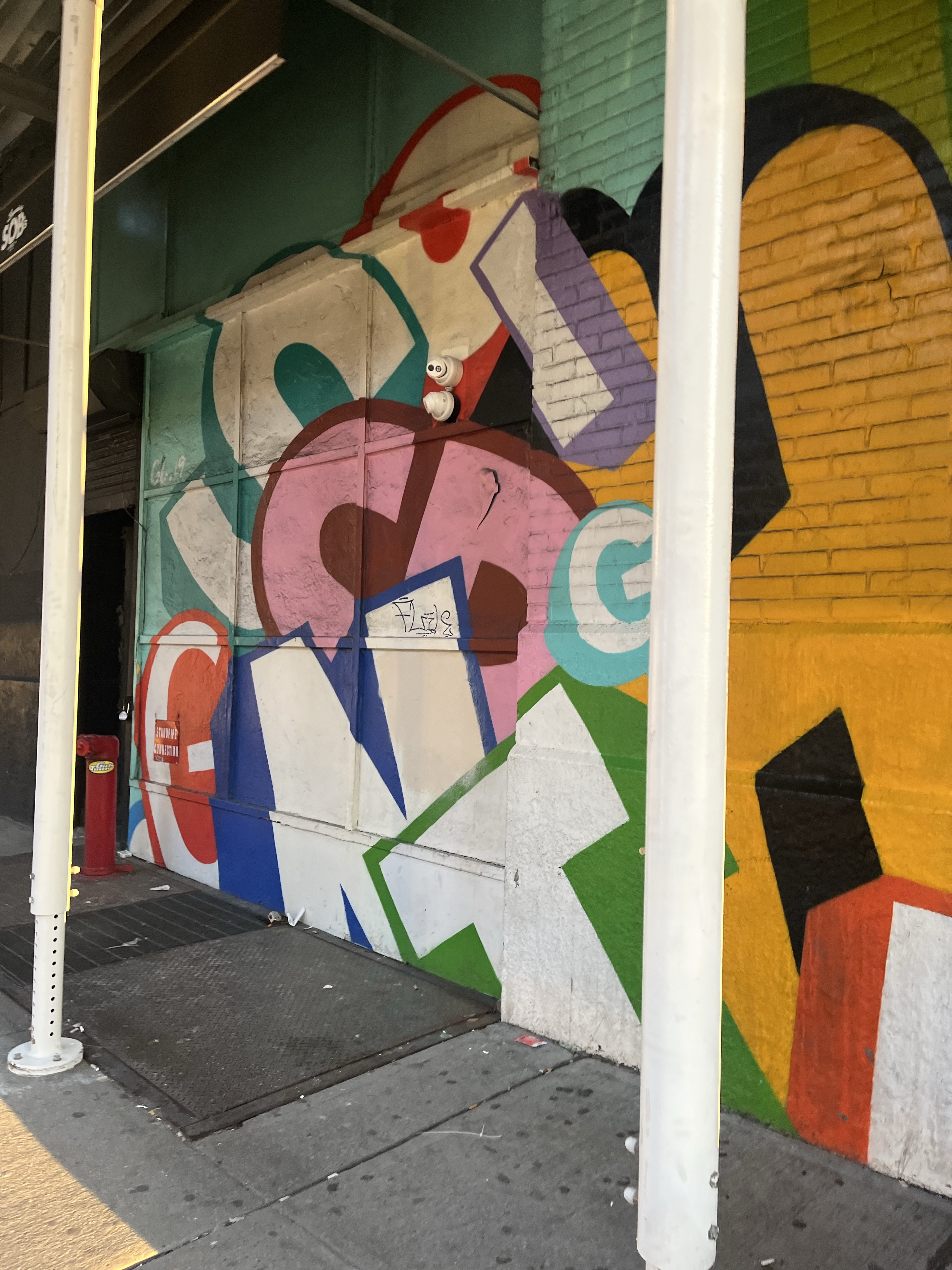 mural in New York by artist unknown.