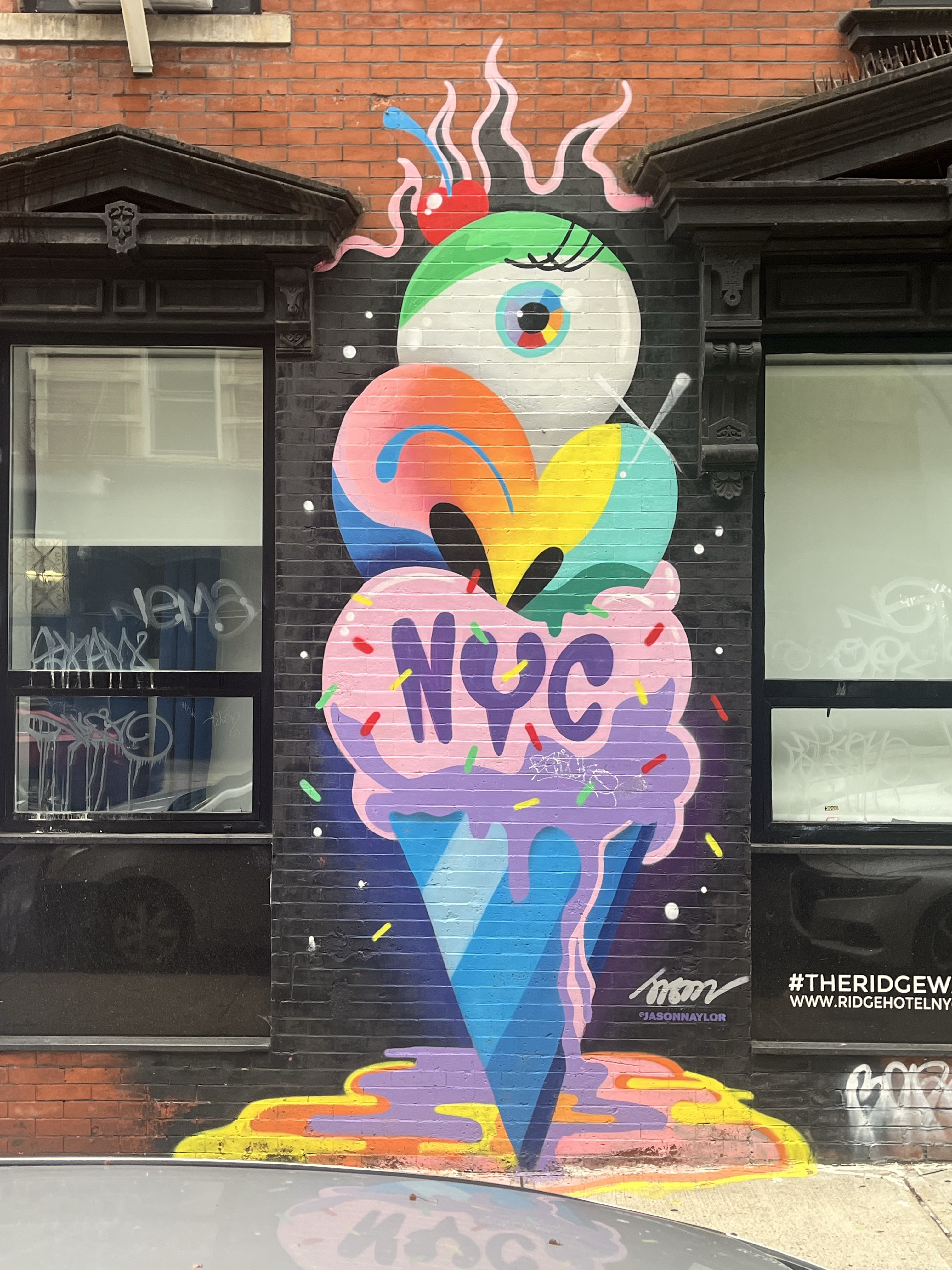 mural in New York by artist Jason Naylor.