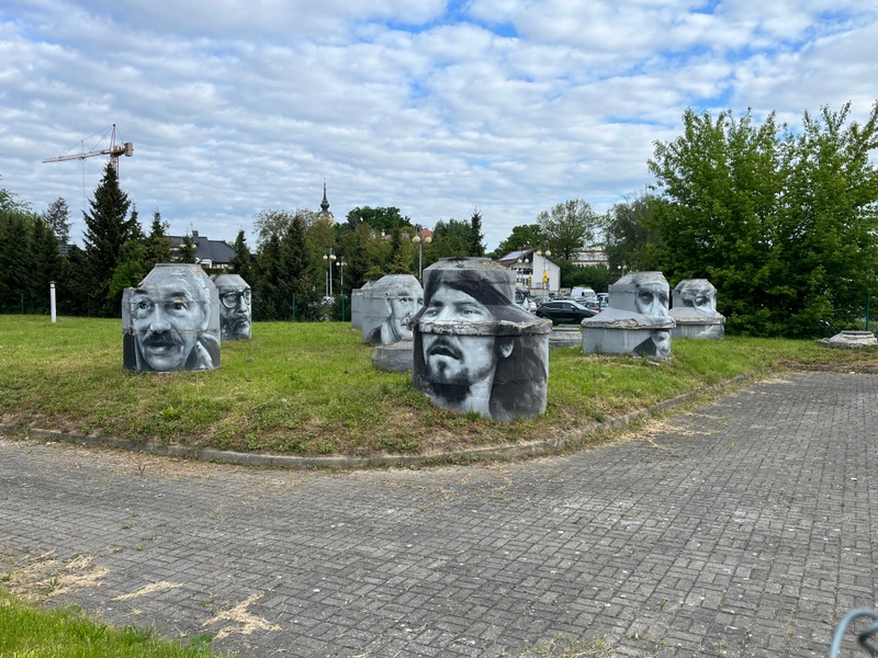 mural in Rzesz贸w by artist unknown.