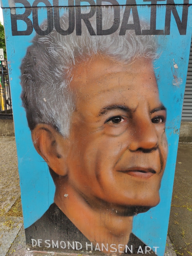 mural in Seattle by artist Desmond Hansen.