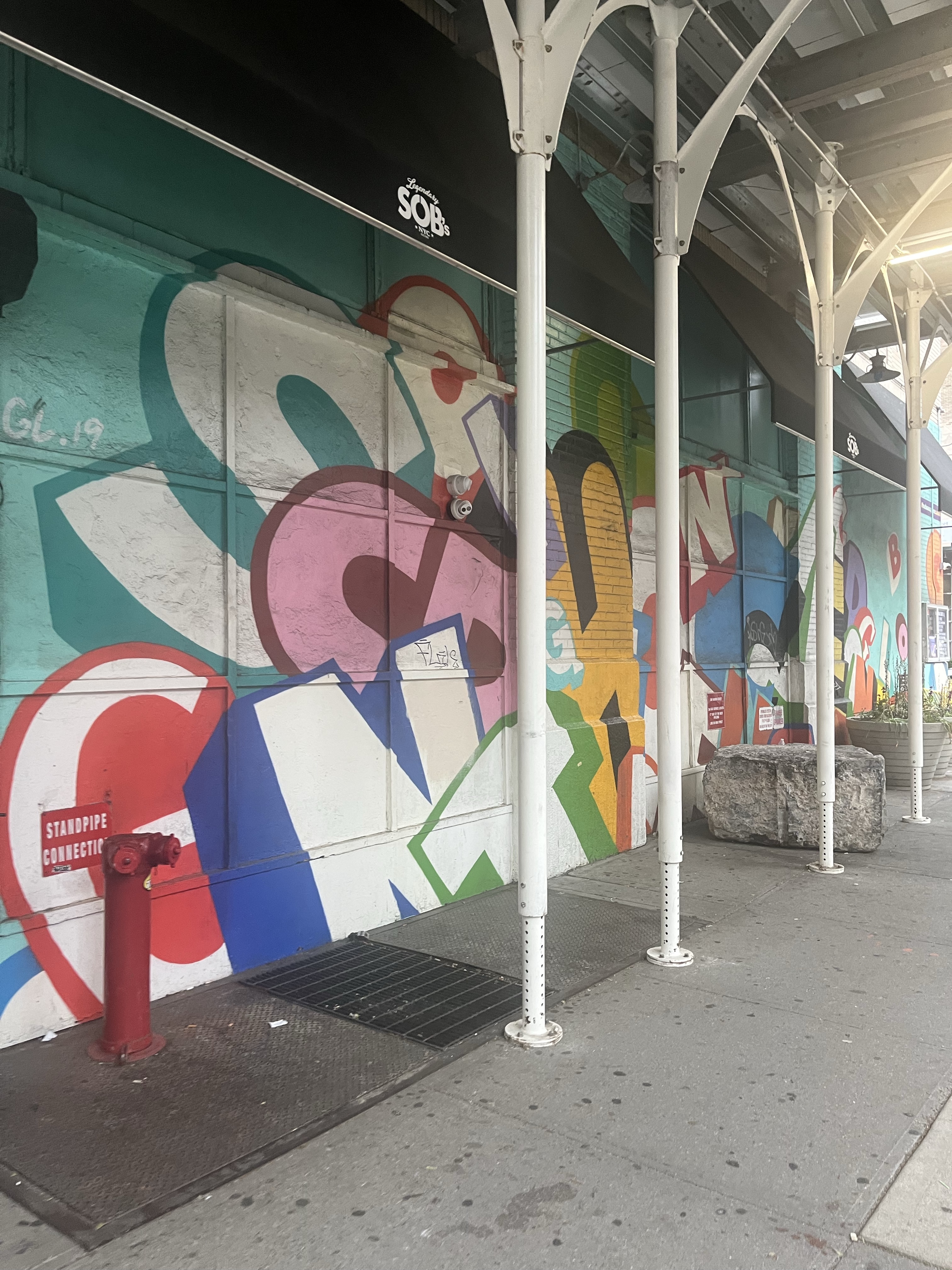 mural in New York by artist unknown.