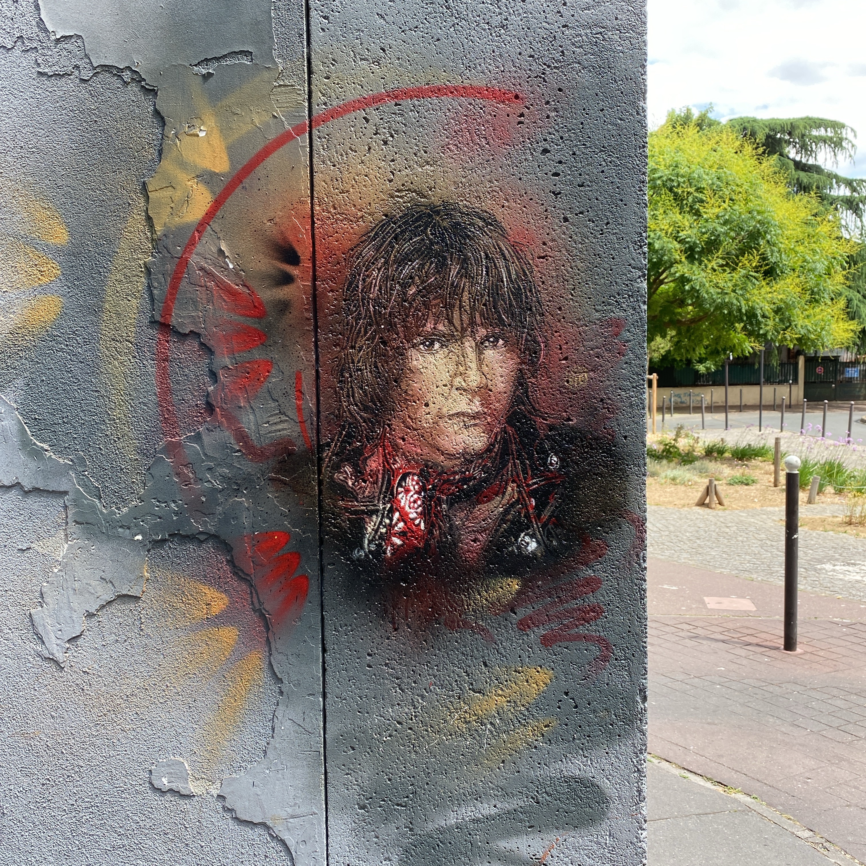 mural in Vitry-sur-Seine by artist C215.