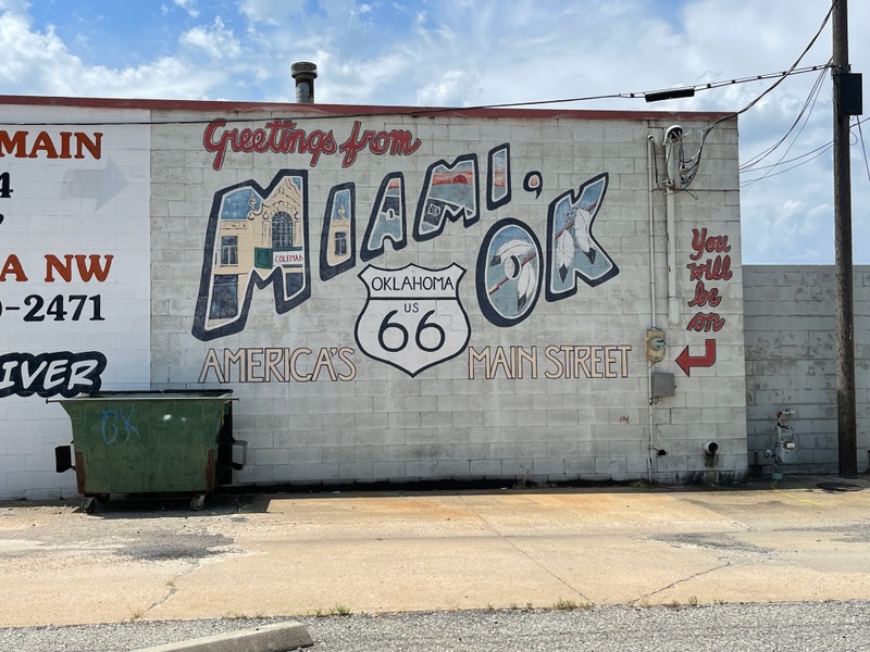 mural in Miami by artist unknown.